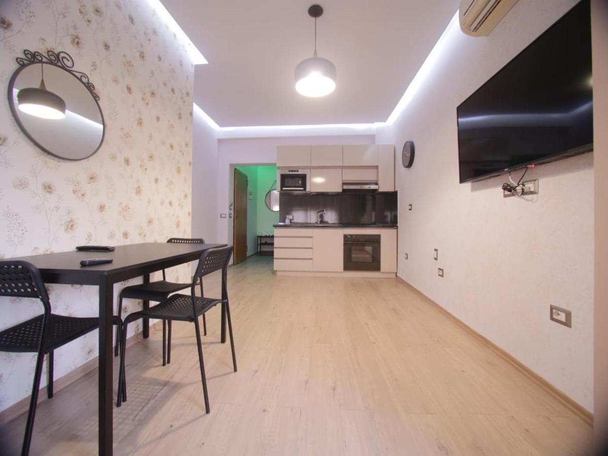 Hidden Gem In The Center Of Tirana Apartman Kültér fotó